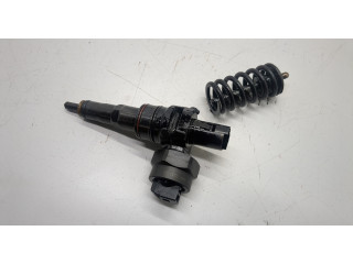 Форсунка топливная  Skoda Fabia 1999-2007    038130073AJ, 038130079CX     