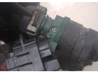 Форсунка топливная  Skoda Octavia Tour 2000-2010    06A133317A     