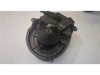 Моторчик печки  Volkswagen Passat 5 1996-2000          