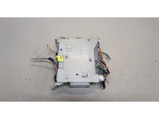 Блок предохранителей Lexus IS 2005-2013