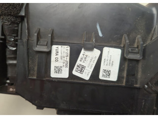 Блок предохранителей  KIA Ceed 2018-2021      91275J7500   