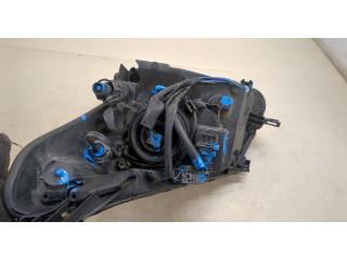 Фара передняя Toyota Urban Cruiser правая