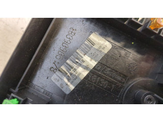 Блок предохранителей Skoda Octavia (A5) 2004-2013