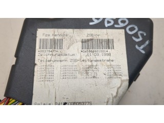 Блок предохранителей Volkswagen Golf 4 1997-2005 8D1941824