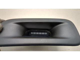 Дисплей бортового компьютера  Chevrolet Equinox 2017-2024 84208369       