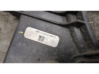 Вентилятор радиатора  Dacia Sandero 2020-           