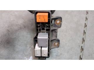 Блок реле  Toyota Corolla Verso 2004-2009         