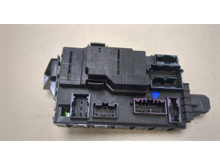 Блок предохранителей  Lincoln Navigator 2006-2014         