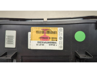 Панель приборов  Volkswagen Scirocco 2008-       1K8920970F     