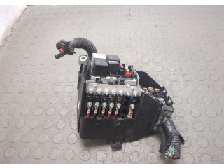 Блок предохранителей Volvo S60 2010-2018 30728628