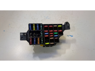 Блок предохранителей Dacia Logan 2004-2012 7703297597