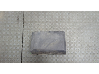 Крышка блока предохранителей  Chevrolet Tahoe 2006-2014         