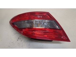 Задний фонарь        Mercedes C W204 2007-2013 