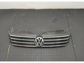 Решетка радиатора  Volkswagen Passat 7 2010-2015 Европа          