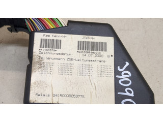 Блок предохранителей Volkswagen Golf 4 1997-2005