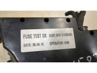 Блок предохранителей  Volvo C30 2010-2013         