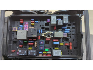 Блок предохранителей  Cadillac XT4 2018-2023         