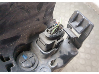 Фара передняя  Ford Focus 2 2008-2011 правая 