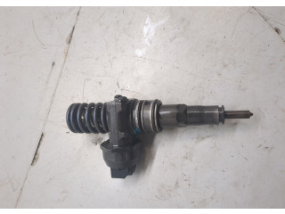 Форсунка топливная Volkswagen Golf Plus 038130073AG