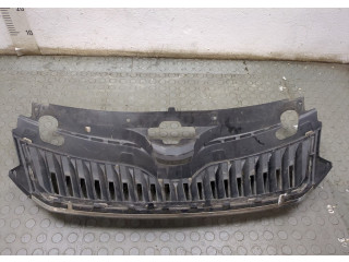 Решетка радиатора  Skoda Rapid 2012-2020          5JA853651, 5JA853607