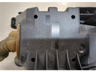 Блок предохранителей Volvo XC90 2002-2006 30728132