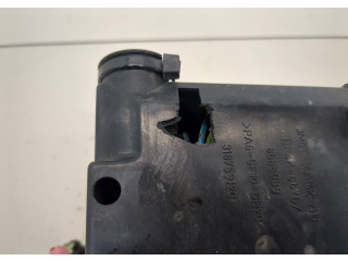 Блок предохранителей  Ford Focus 2 2005-2008         