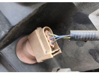 Фара передняя Ford Explorer 2015-2019 правая