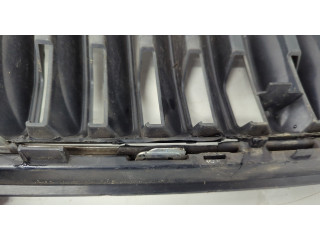 Решетка радиатора  Skoda Octavia (A7) 2013-2023          5E0853653