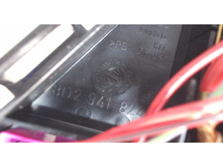 Блок предохранителей Audi A4 (B7) 2005-2007 8D2941824