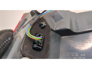 Задний фонарь          