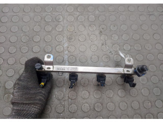 Форсунка топливная  Chevrolet Aveo (T300) 2011-2015    24420543, 55572731     