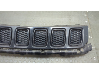 Решетка радиатора  Jeep Compass 2017-2021          