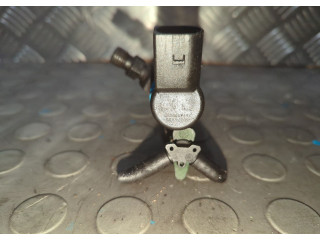 Форсунка топливная  Volvo V50 2004-2012    9674973080     