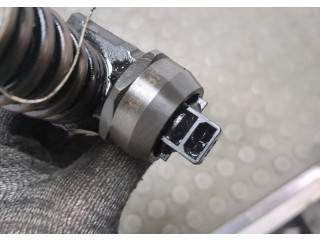 Форсунка топливная Volkswagen Touareg 2002-2007 070130073N