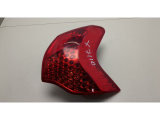 Задний фонарь          