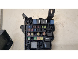 Блок предохранителей  Ford Fiesta 2008-2013      1514684, 8V5114A175CA, 1515045, 8V5114A075CA   