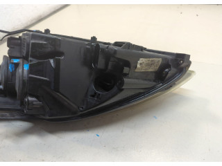 Фара передняя  Ford Focus 2 2008-2011 правая 