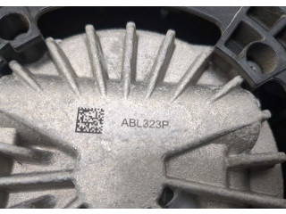 Вентилятор радиатора  Chevrolet Bolt 2016-           