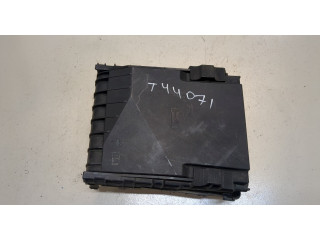 Блок предохранителей Skoda SuperB 2008-2015 1K0937125D