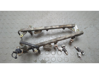 Форсунка топливная  Nissan Pathfinder 2004-2014    166007S000, 17521EA200     