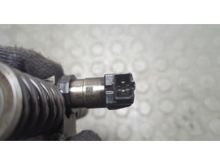 Форсунка топливная  Volkswagen Passat 6 2005-2010    03G130073S     