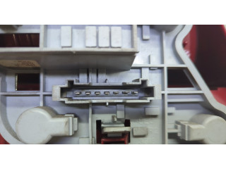 Задний фонарь          