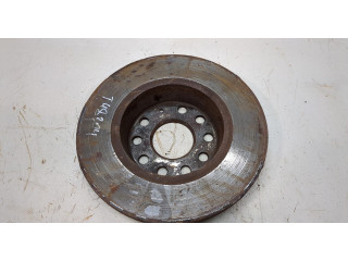 Диск тормозной  Volkswagen Golf 7 2012-2017   задний         