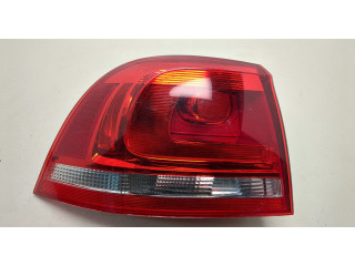 Задний фонарь          