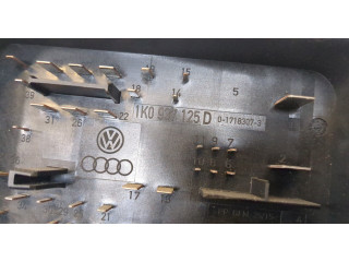 Блок предохранителей Skoda Octavia (A5) 2008-2013