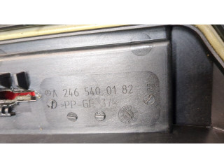 Блок предохранителей  Mercedes A W176 2012-2018      A2465400182   