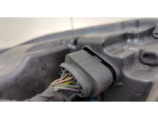 Фара передняя  Volkswagen Caddy 2004-2015 правая 