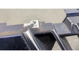 Решетка радиатора Mitsubishi L200 1996-2006