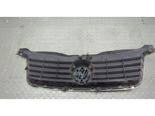 Решетка радиатора Volkswagen Passat 5 2000-2005