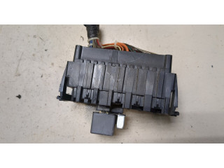 Блок предохранителей  Chevrolet Tahoe 1999-2006      15770994   